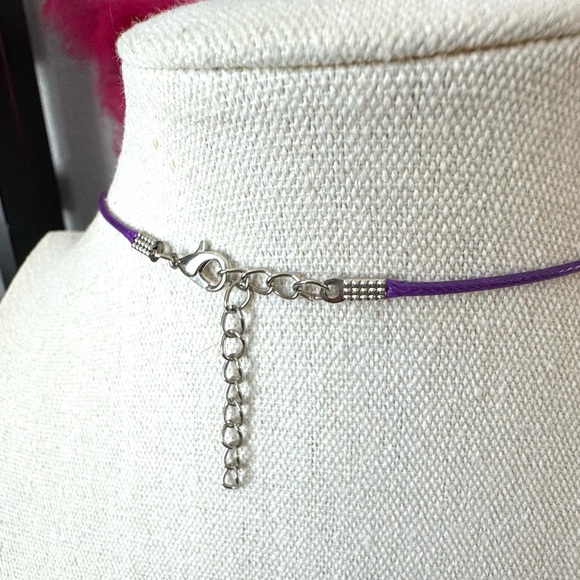 Brass Vintage Crest Medallion Pendant - Picture 8 of 8